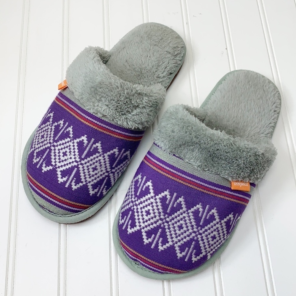 Feelgoodz purple Horizon slippers like new 6-7